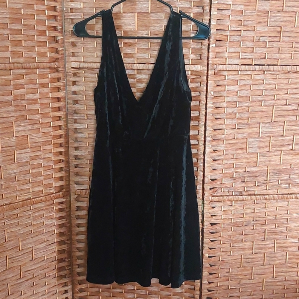 SALE Black Velvet, Skater Dress, Goth, XL - Picture 4 of 13